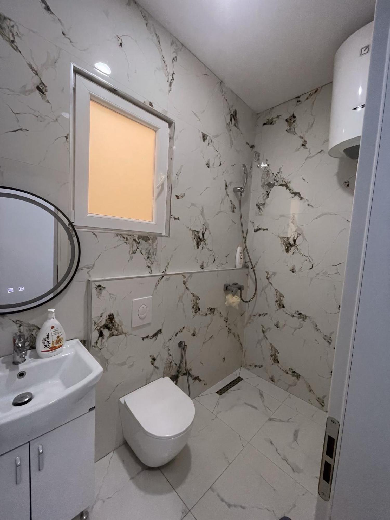 Suite Dolce Vita Tiranë Luaran gambar